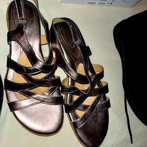 Ladies size 8.5 sandals. Gently worn